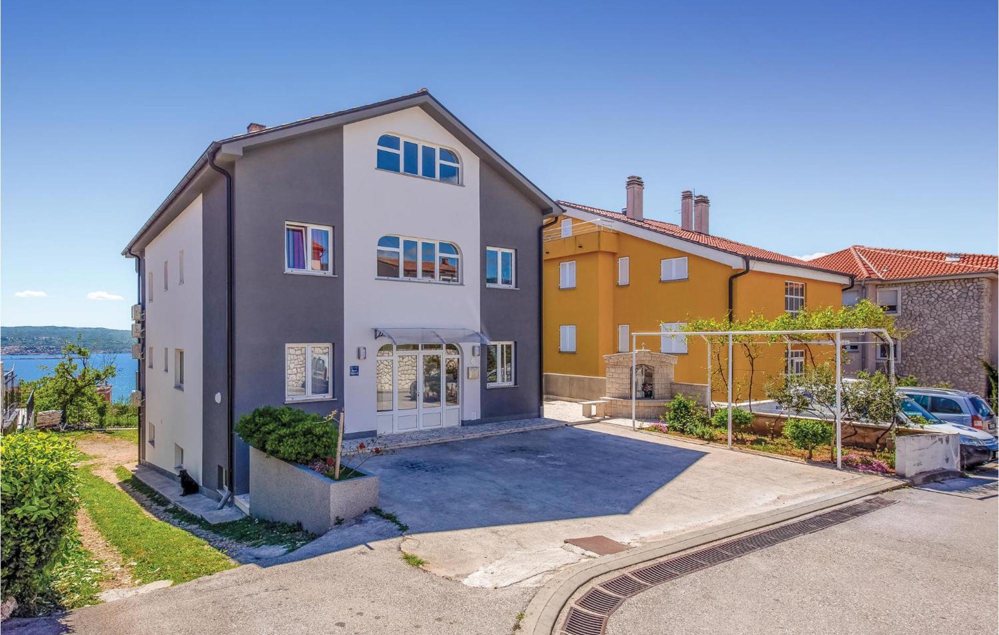 Nice Apartment In Crikvenica With House Sea View 외부 사진